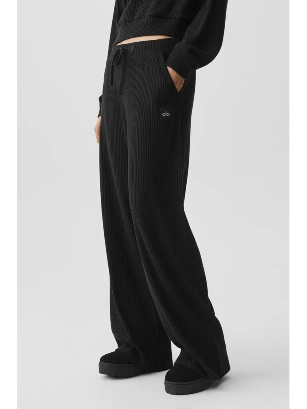 Alo Yoga Muse Wide Leg Pant Black Size M NWT Ribbed Knit Lounge